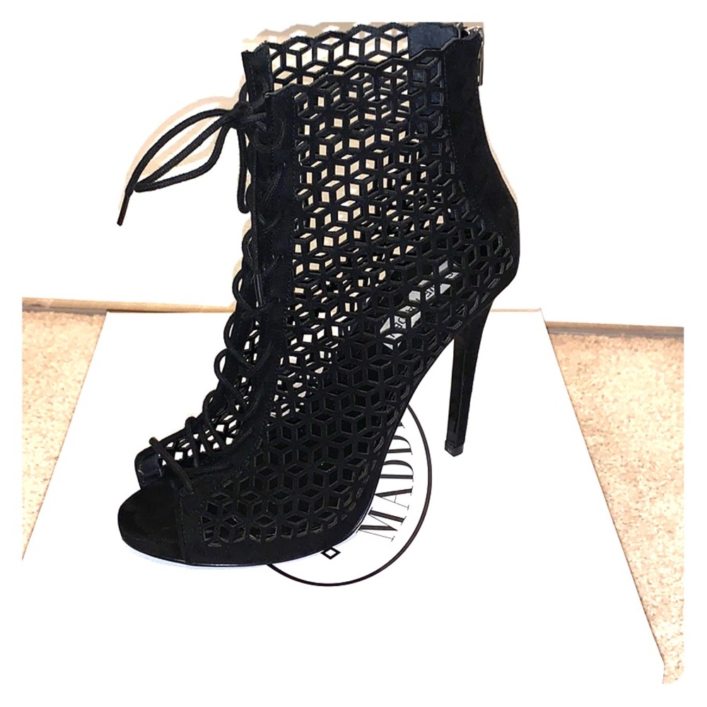 Steve Madden Lace up ZAYLAN